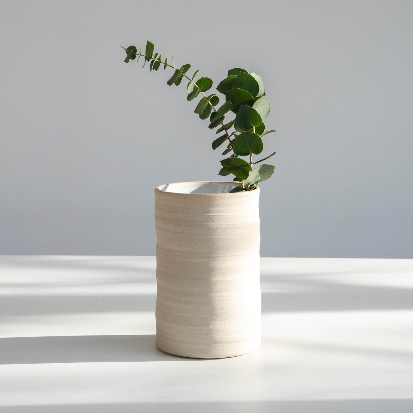 VASE WHITE