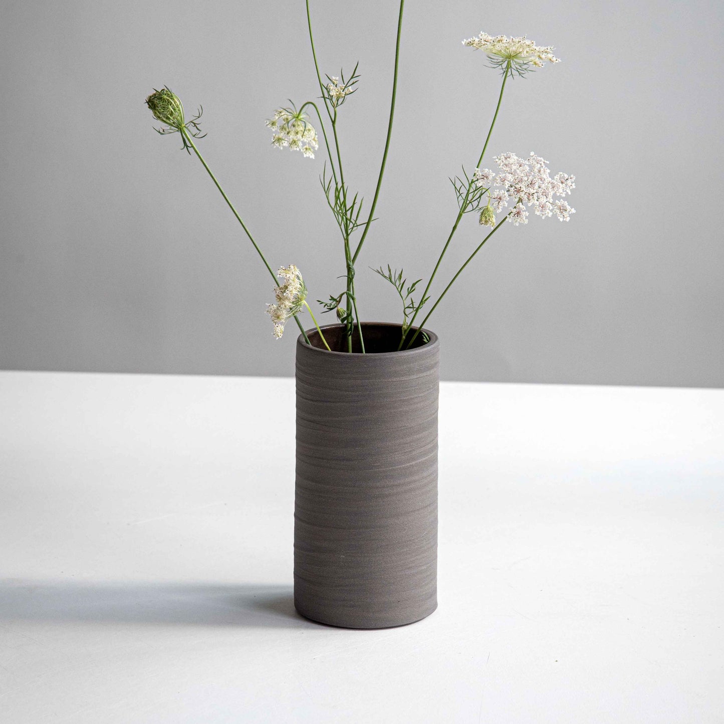 VASE DARK TEXTURE