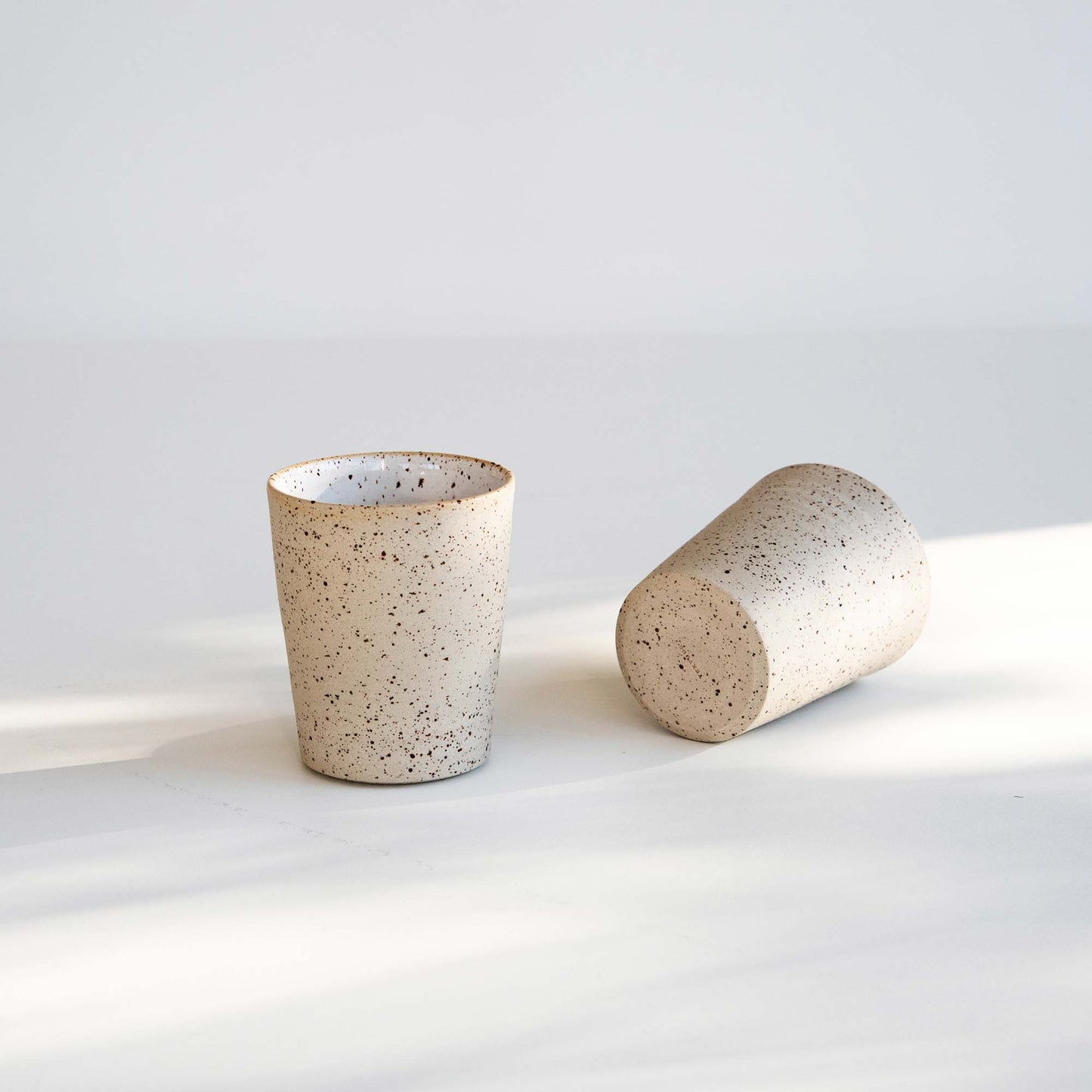 V-CUP SPECKLED WHITE